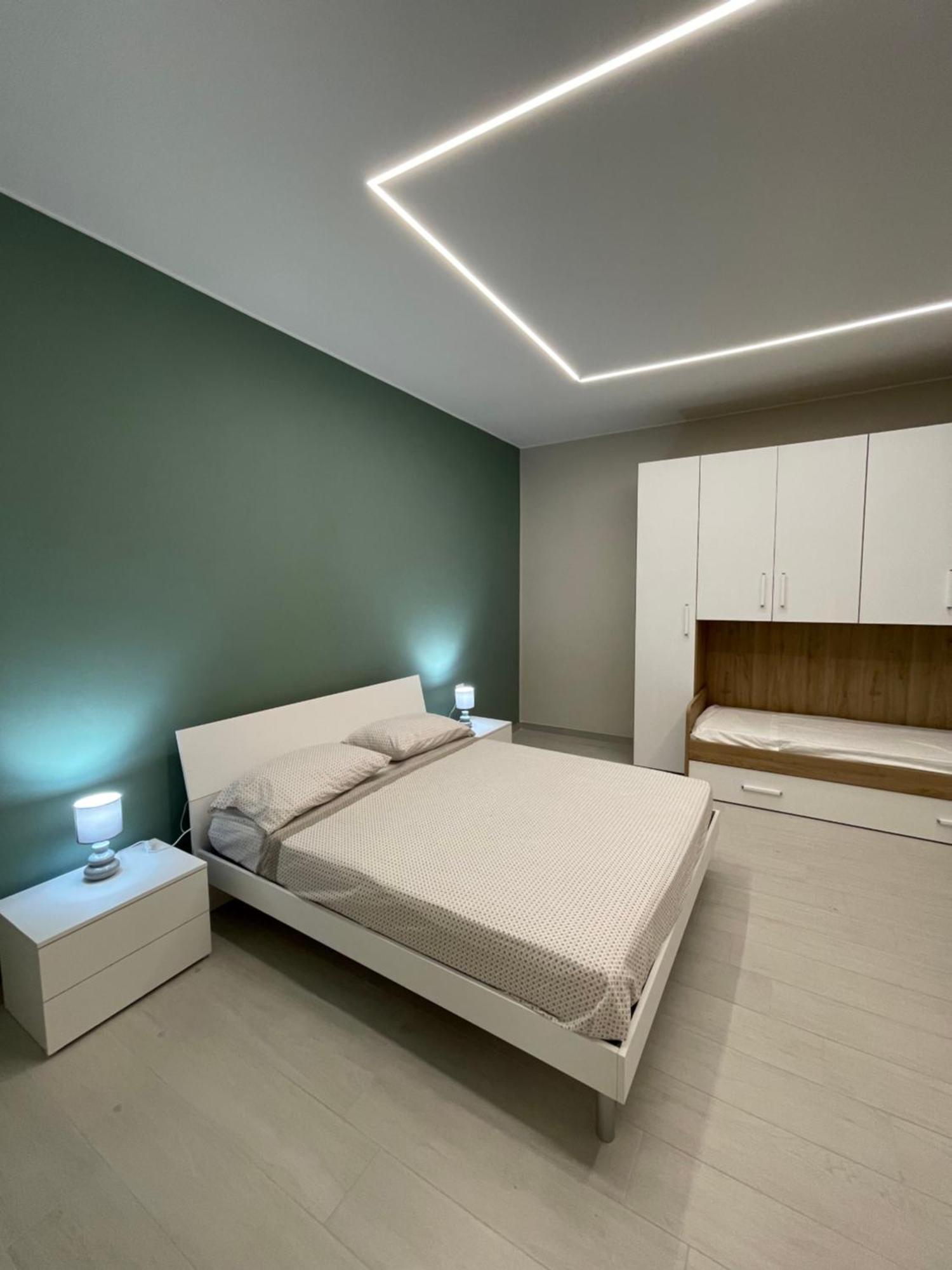 Luma Holiday Homes Mondragone Εξωτερικό φωτογραφία