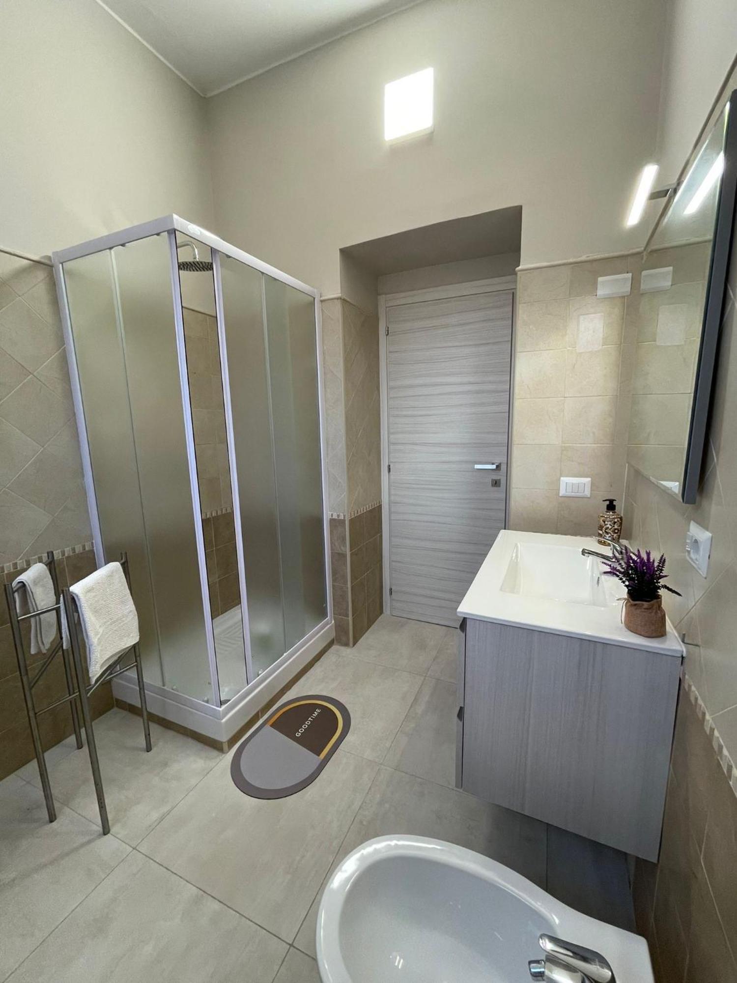 Luma Holiday Homes Mondragone Εξωτερικό φωτογραφία