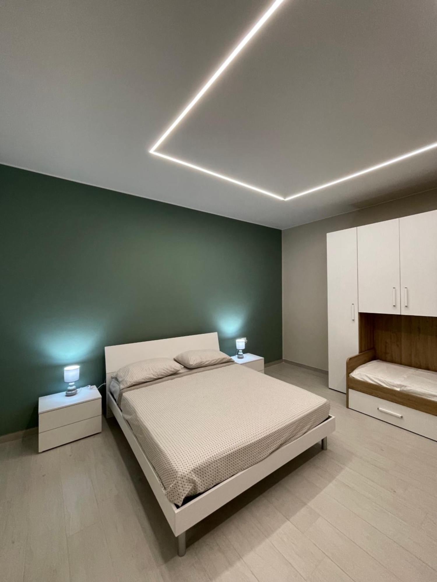 Luma Holiday Homes Mondragone Εξωτερικό φωτογραφία