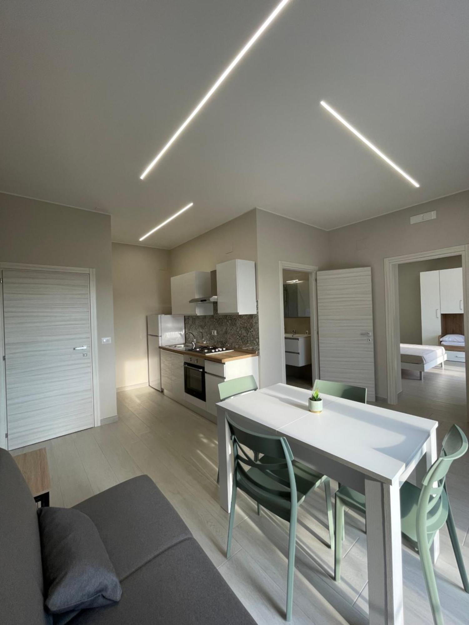 Luma Holiday Homes Mondragone Εξωτερικό φωτογραφία