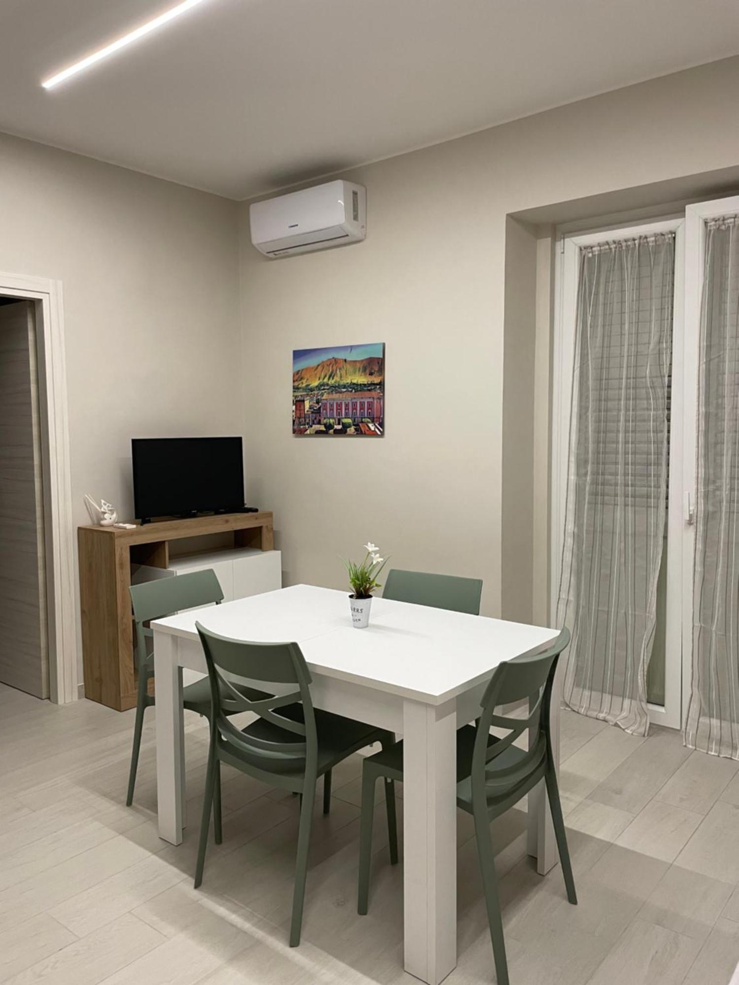 Luma Holiday Homes Mondragone Εξωτερικό φωτογραφία